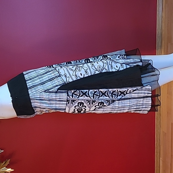 Patchwork Tulle Designer Skirt Size 4 - Picture 7 of 13